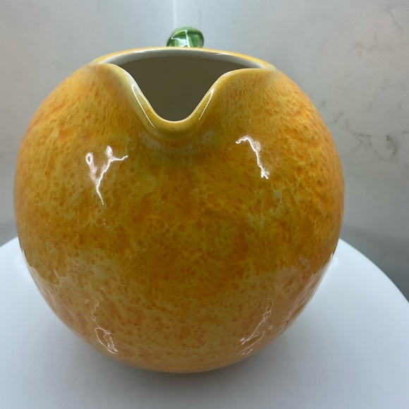 Vintage Orange shaped ceramic pitcher with ladybug - Picture 5 of 9